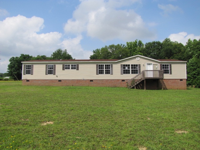 1922 Martin Lake Rd, Gray Court, SC 29645 