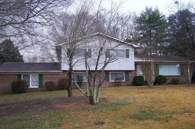 428 Fairhaven Dr, Taylors, SC 29687 