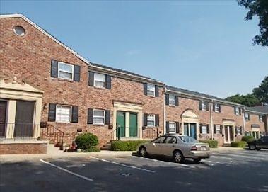 2530 E North St, Greenville, SC 29615 