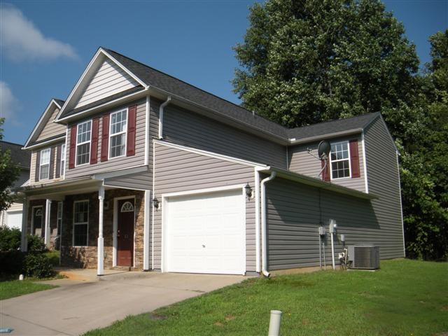 82 Birdsong Lane, Taylors, SC 29687 