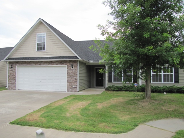 608 Fountainbrook Ln, Fountain Inn, SC 29644 