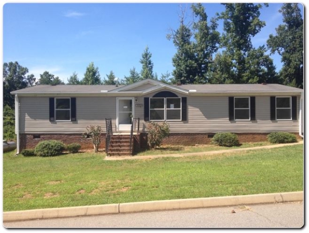 522 Jessica Court, Easley, SC 29640 