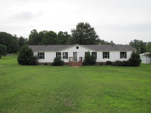 141 Sweetbriar Road, Gray Court, SC 29645 