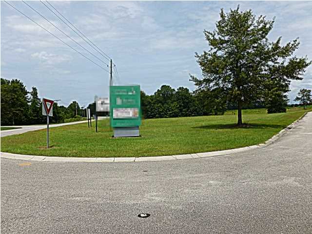 601 STONY LANDING RD, Moncks Corner, SC 29461 