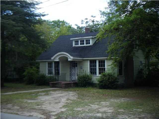 3885 CHESTNUT ST, Charleston, SC 29405 