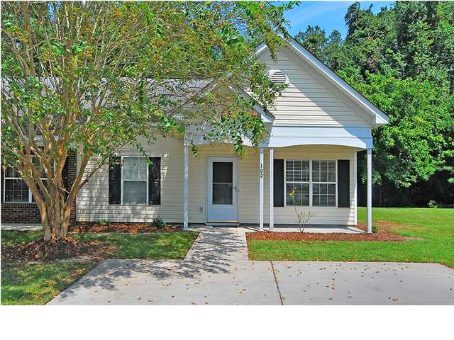 102 HARDEE AVE, Summerville, SC 29485 