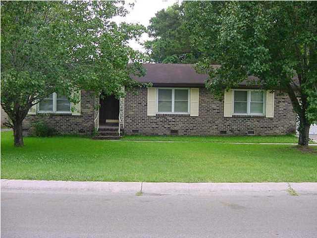 8380 DELHI RD, North Charleston, SC 29406 