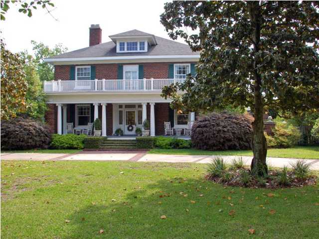 224 NORTH BROOKS STREET, Manning, SC 29102 