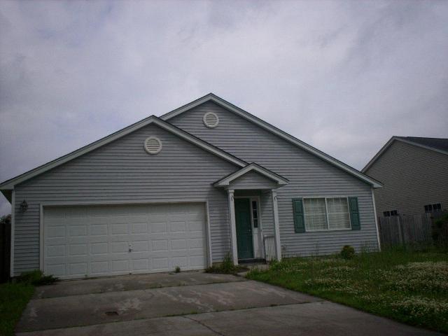 27 Creek Bend Dr, Summerville, SC 29485 