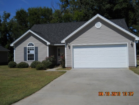 2122 Womack Gardens, Effingham, SC 29541 