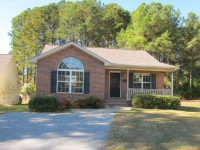 208 Lowell Ave, Greenwood, SC 29646 