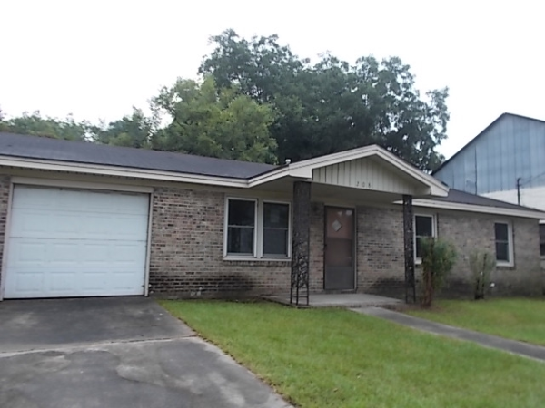 208 N Alex Alford Dr, Georgetown, SC 29440 