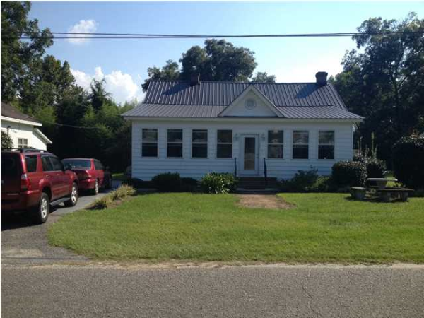 104 RAILROAD AVE, St George, SC 29477 