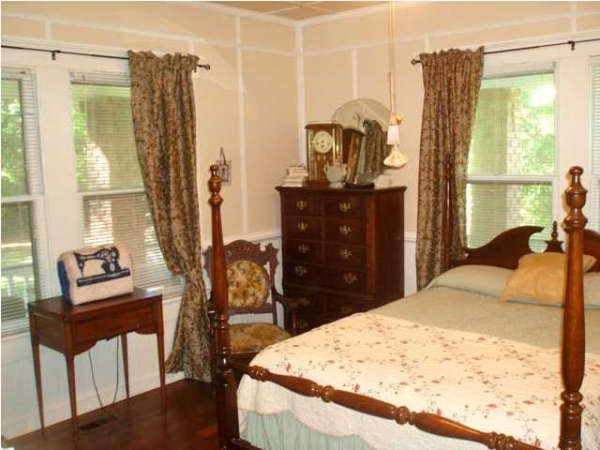 64 FICKEN RD, Early Branch, SC 29916 