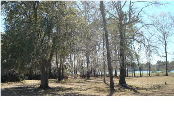 1607 WATERSIDE BLVD, Moncks Corner, SC 29461 