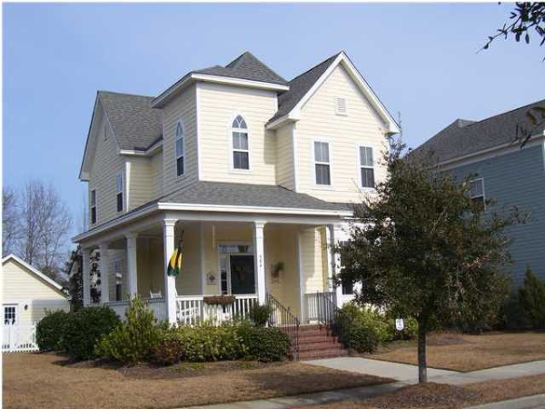 504 HAWTHORNE AVE, Summerville, SC 29483 
