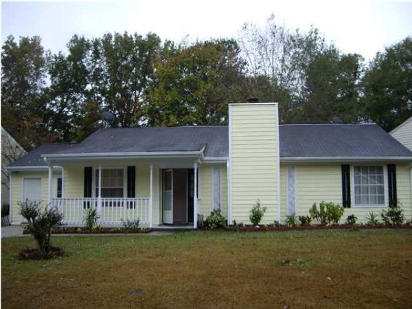 106 LAUREL RIDGE RD, North Charleston, SC 29418 