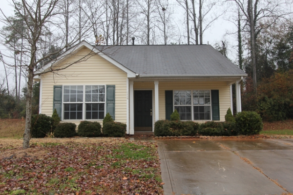 724 Victory Gallop Ave, Clover, SC 29710 