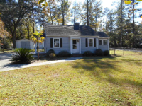207 Williamsburg Dr, Kingstree, SC 29556 