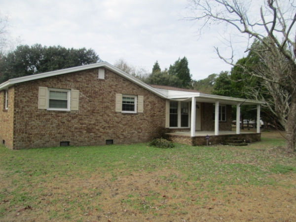 1035 Old Macbeth Rd, Bonneau, SC 29431 
