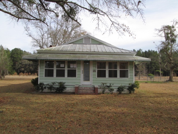 2034 Drawdy Rd, Smoaks, SC 29481 