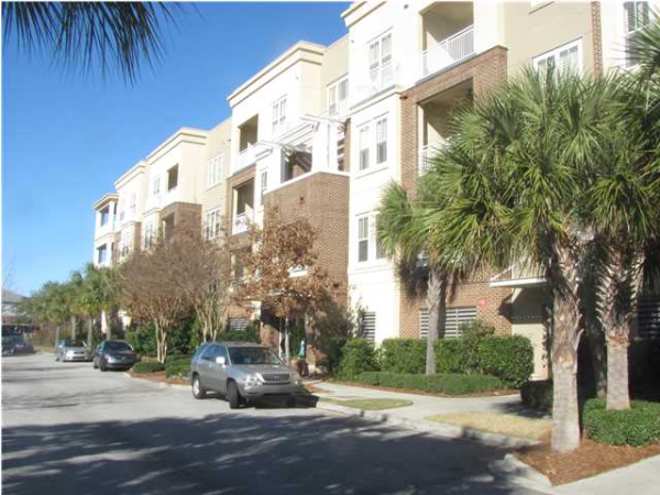 200 RIVER LANDING DR #H309, Charleston, SC 29492 