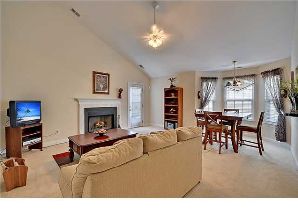 200 GARDEN GROVE DR, Summerville, SC 29485 