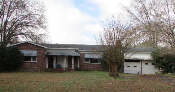 111 Putman Ln, Fountain Inn, SC 29644 