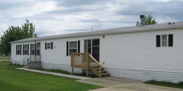 1014 S. Topaz Place, Sioux Falls, SD 57106 