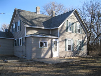 46776 308th St, Burbank, SD 57010 