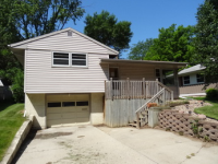 2113 S Wayland Ave, Sioux Falls, SD 57105 