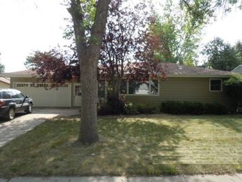 1220 N Pennsylvania, Aberdeen, SD 57401 