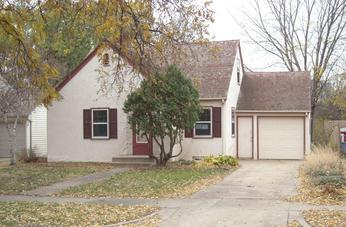 605 S Lake Avenue, Sioux Falls, SD 57104 