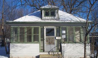 1920 S Norton Ave, Sioux Falls, SD 57104 