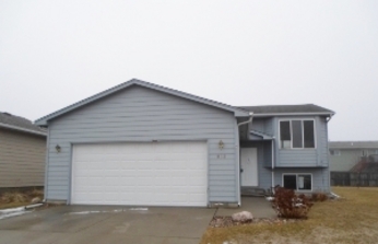 833 S Wheatland Ave, Sioux Falls, SD 57106 