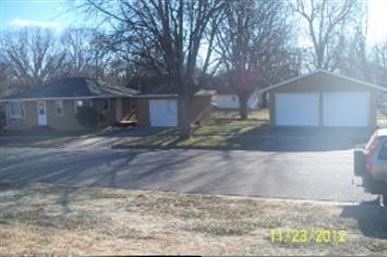 1813 E Walnut St, Sioux Falls, SD 57103 