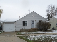 816 Burleigh St, Yankton, SD 57078 
