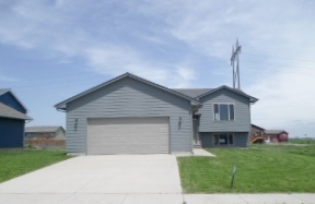 8804 W 18th Street, Sioux Falls, SD 57106 