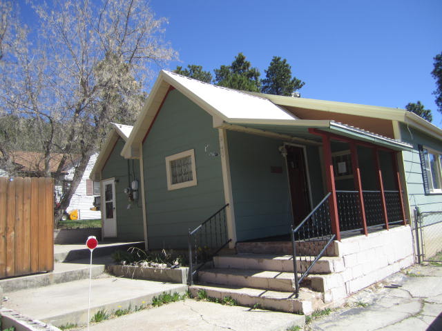 424 Mine St, Lead, SD 57754 