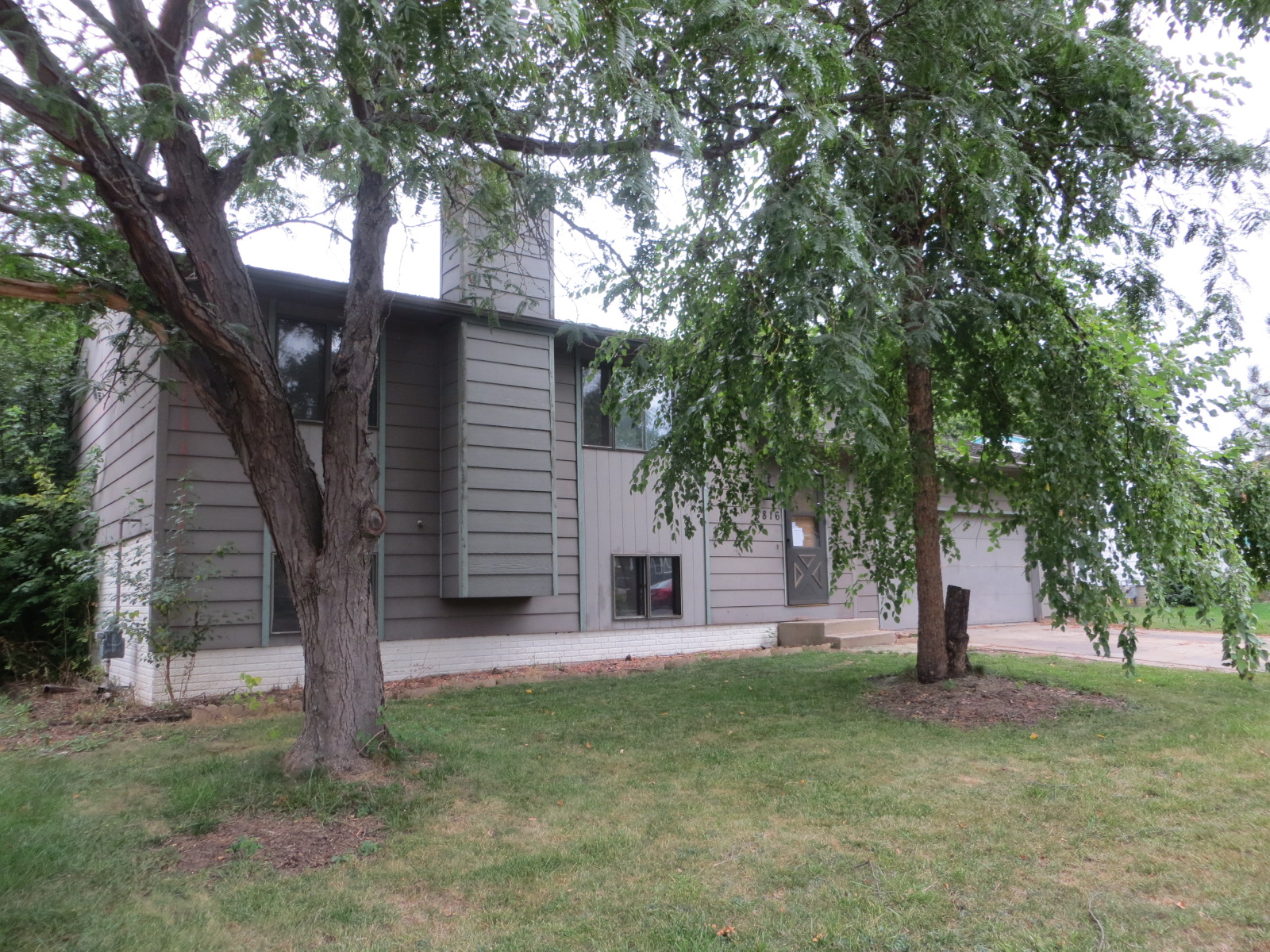 3816 E Huntington S, Sioux Falls, SD 57103 
