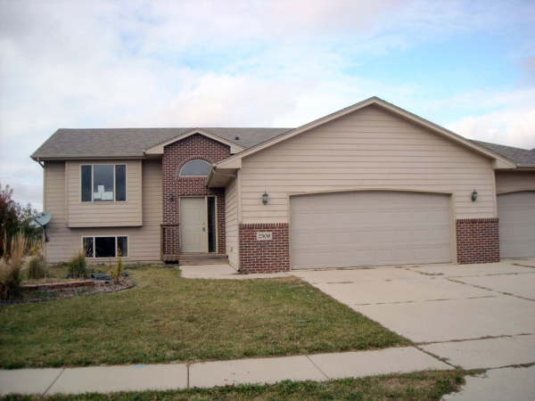 2509 N Vincent Ave, Sioux Falls, SD 57107 