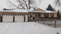 1501 S Point Dr, Sioux Falls, SD 57103 