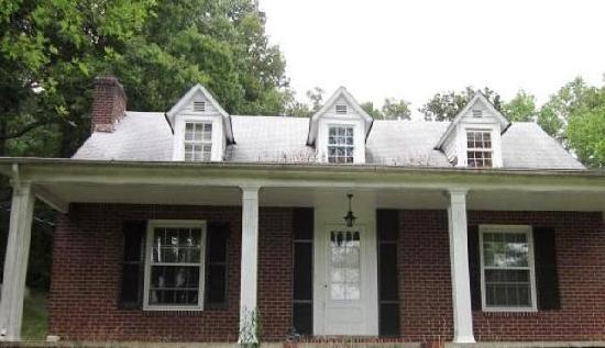 427 E. Main Street, Erin, TN 37061 