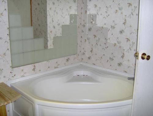 128 ROELLEN NEWBERN RD, Dyersburg, TN 38024 