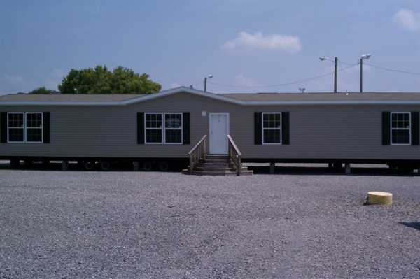 2104 SOUTH CONGRESS PARKWAY, Athens, TN 37303 