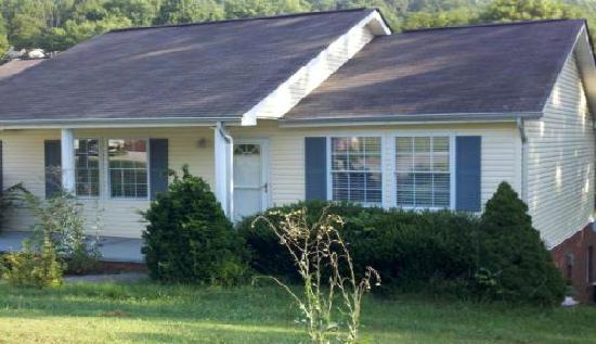 4437 Cooks Arbor Court, Kingsport, TN 37664 