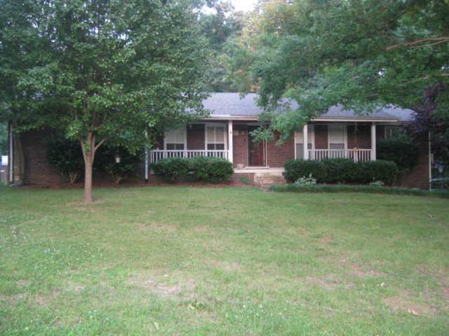 1031 Oak Dr, White Bluff, TN 37187 