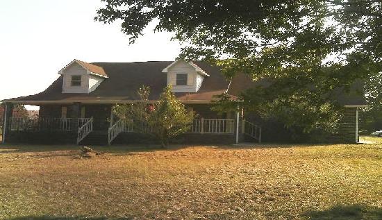 1164 Old Woodbury Hwy, Manchester, TN 37355 