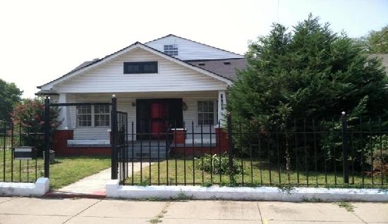 1717 10th Avenue North, Nashville, TN 37208 