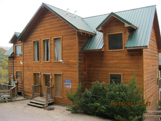 763  WIDOWS KNOB RD, GATLINBURG, TN 37738 